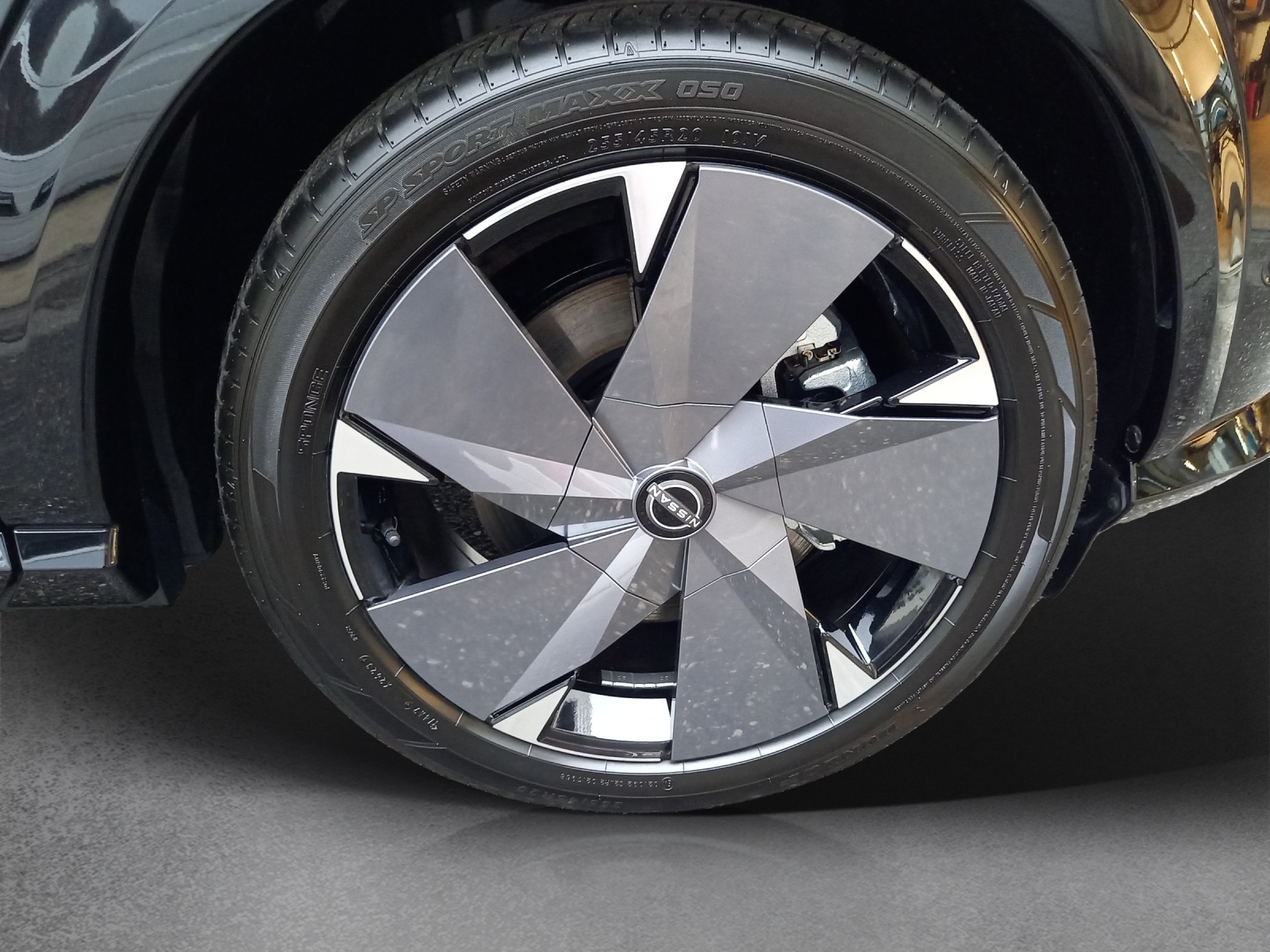 Nissan Ariya Evolve e-4orce